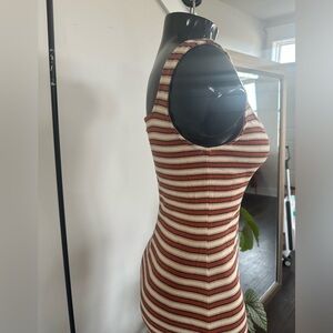 Beautiful slim fit midi dress